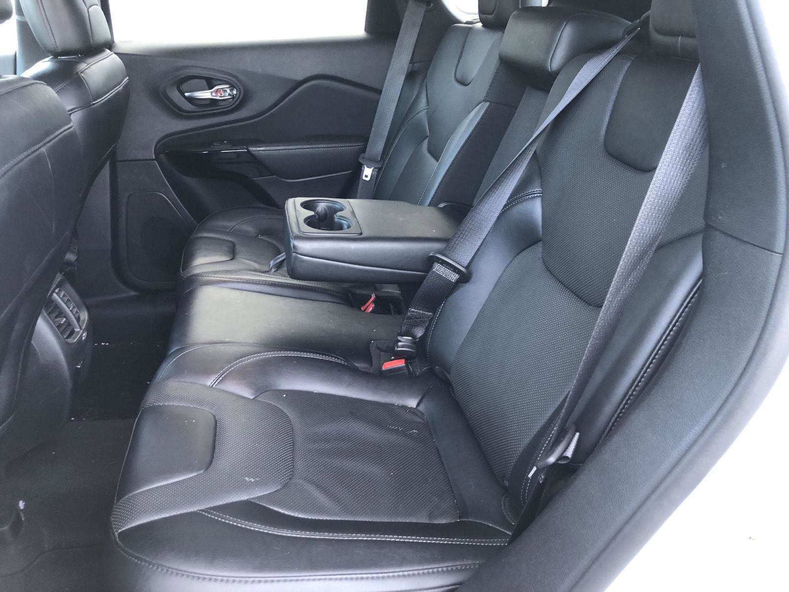 Used 2023 Jeep Cherokee Altitude Lux image 22