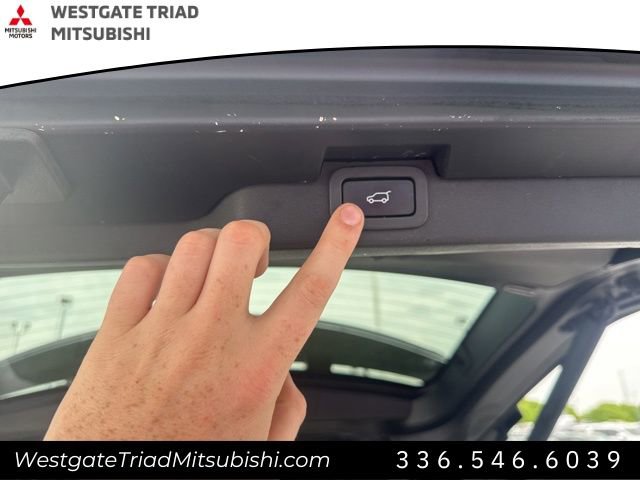 Used 2019 Land Rover Discovery HSE AWD/4WD image 31