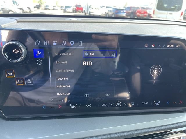 New 2026 Chevrolet Traverse LT w/ Driver Confidence Package AWD/4WD image 16