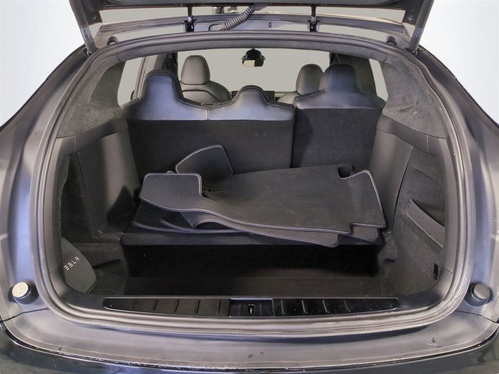 Used 2023 Tesla Model X image 14