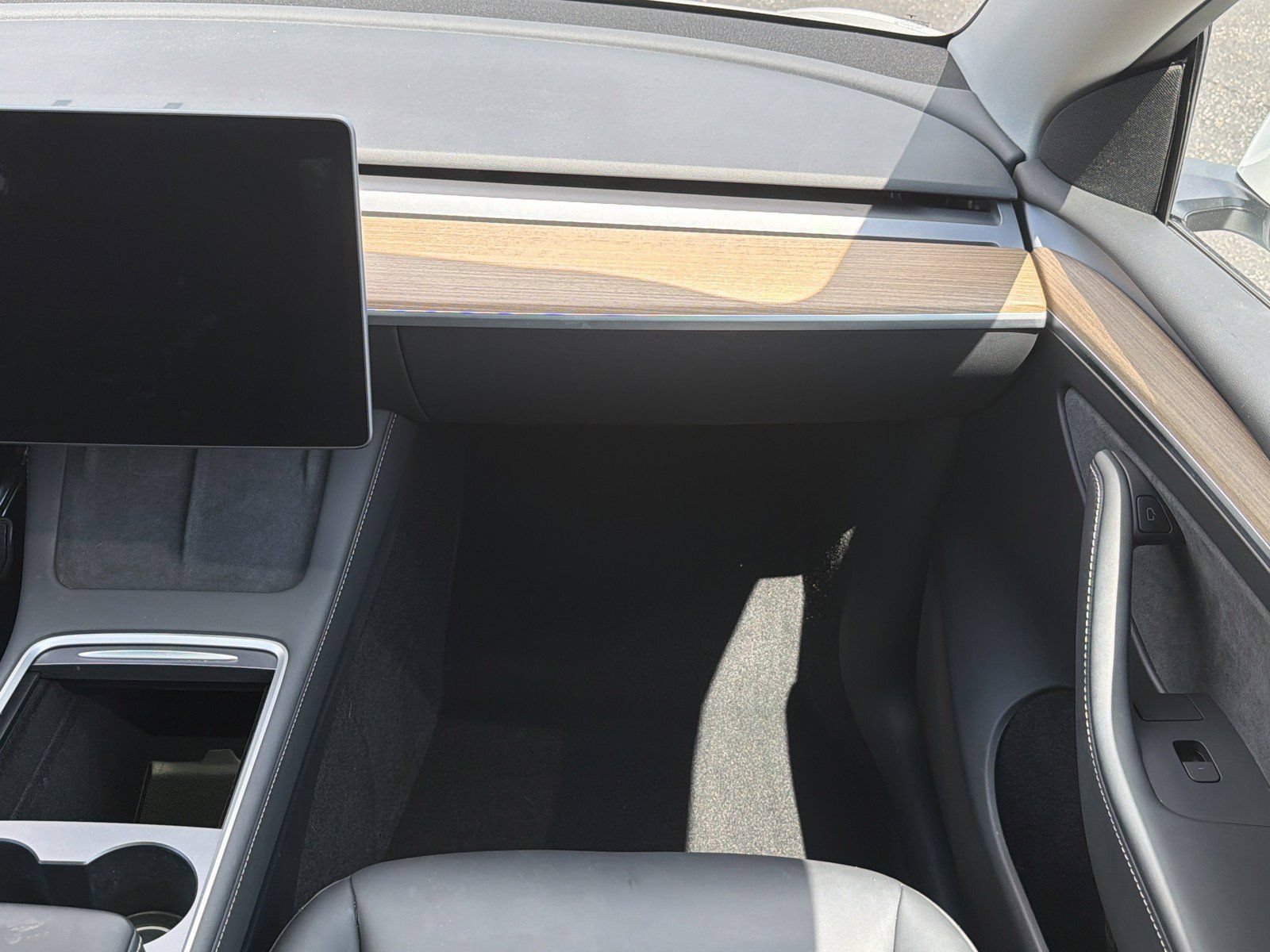 Used 2023 Tesla Model Y Performance AWD/4WD image 17
