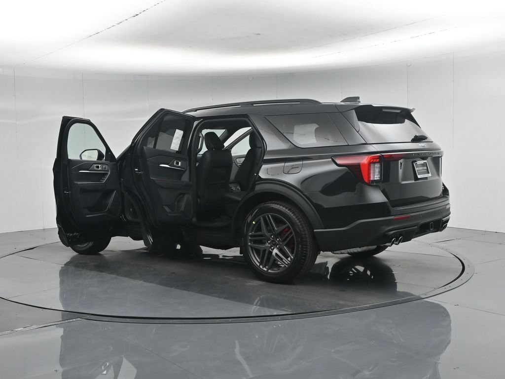 New 2026 Ford Explorer ST RWD image 35