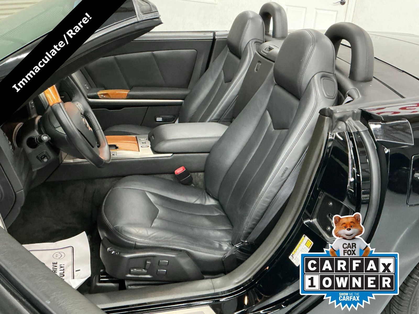 Used 2005 Cadillac XLR image 10