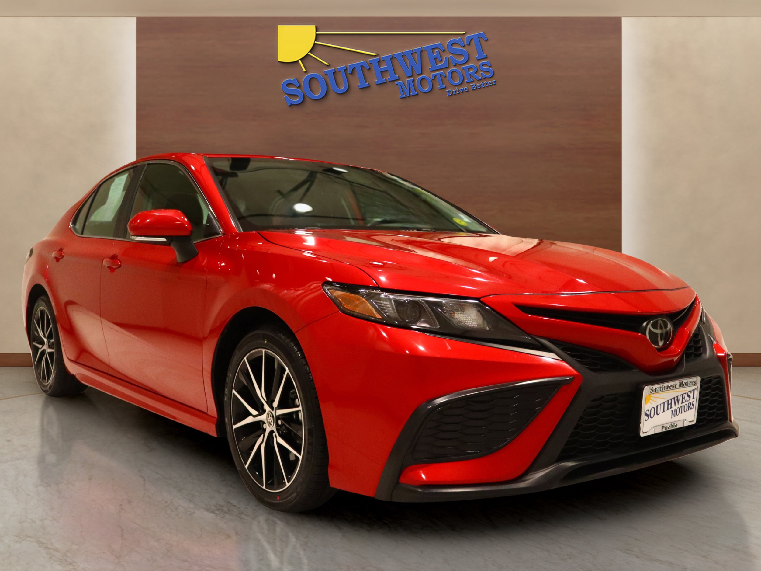 Used 2024 Toyota Camry SE image 5