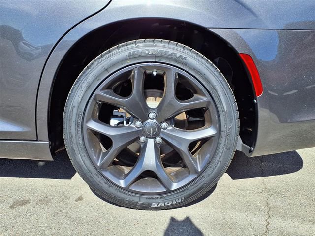 Used 2023 Chrysler 300 S image 10