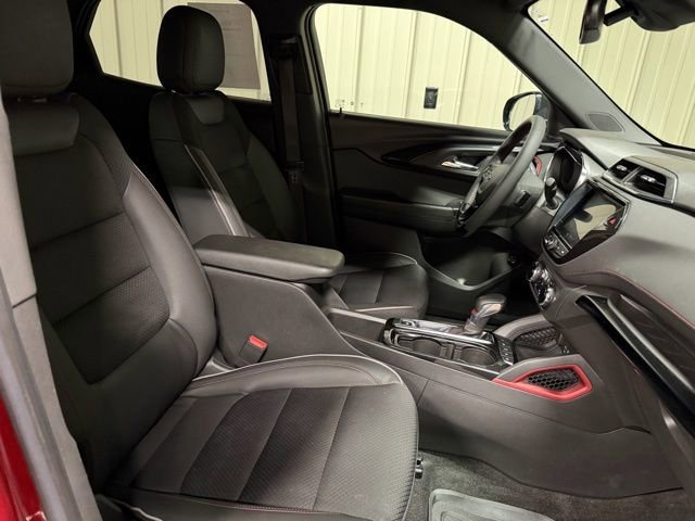 Used 2023 Chevrolet TrailBlazer RS w/ Sun and Liftgate Package image 28