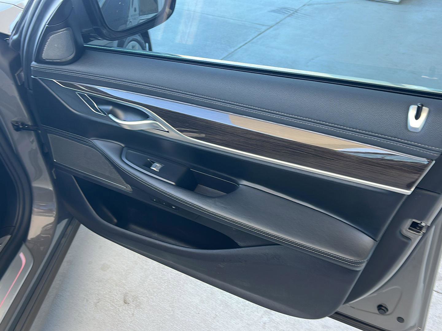 Used 2020 BMW 740i image 16