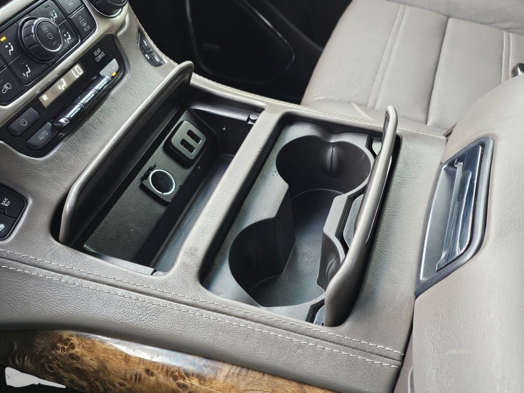 Used 2016 GMC Yukon XL Denali w/ Open Road Package image 10