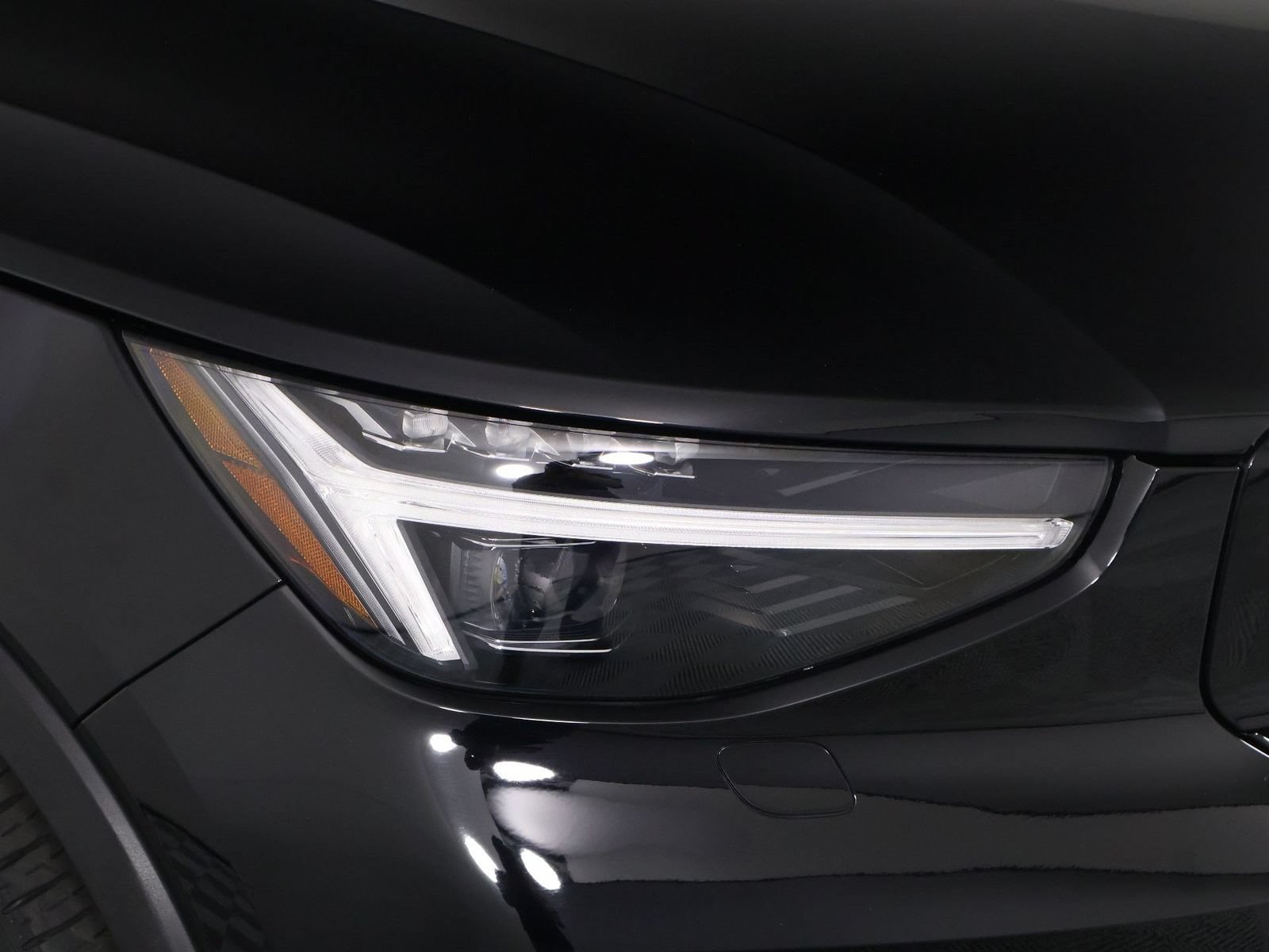 Certified 2023 Volvo XC40 Recharge Ultimate w/ Protection Package Premier AWD/4WD image 25