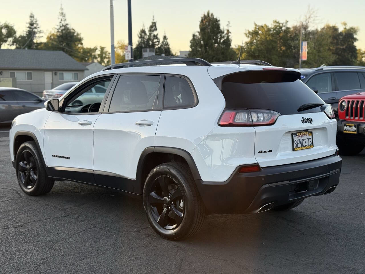 Used 2019 Jeep Cherokee Latitude Plus image 8