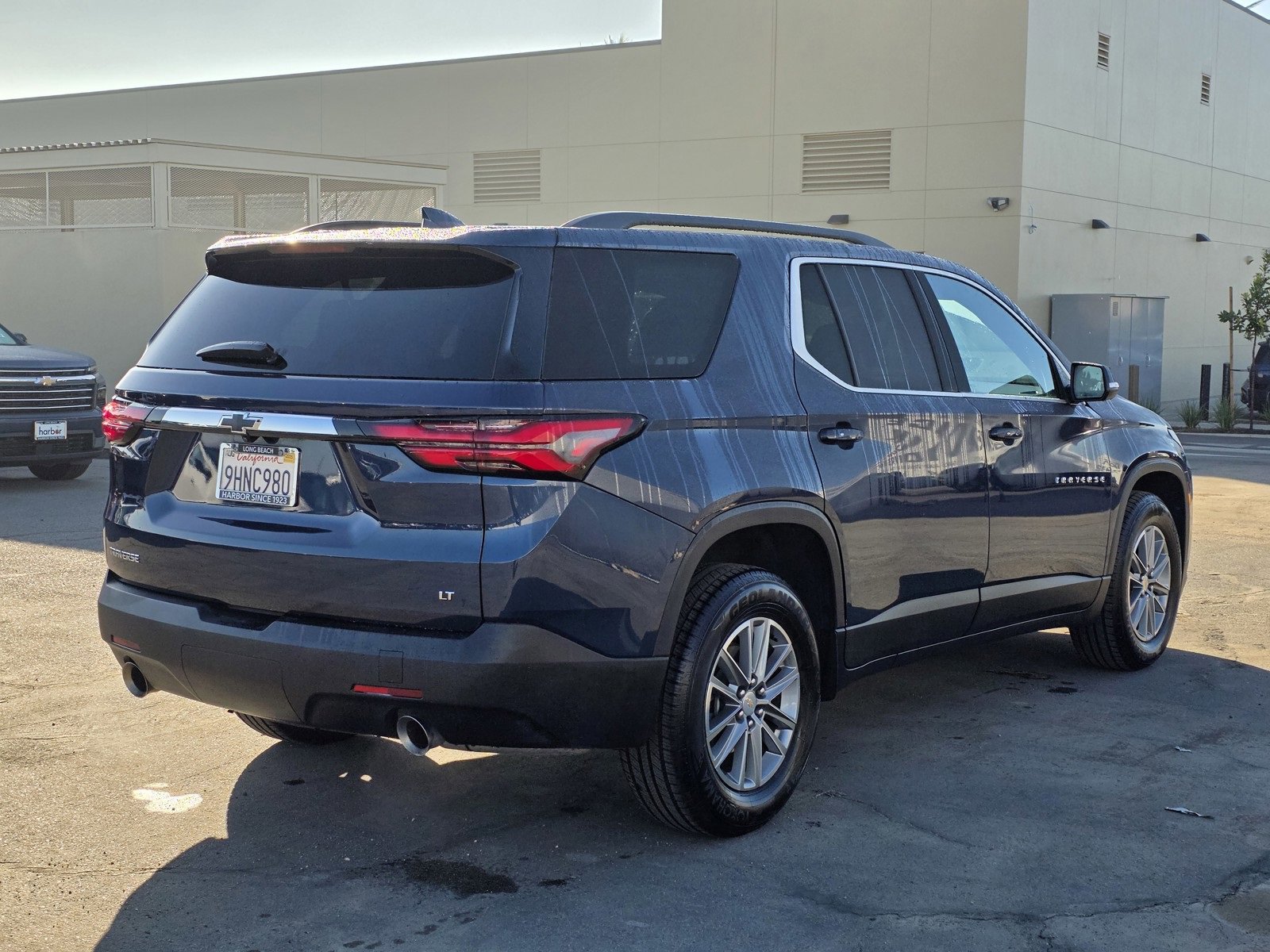 Used 2023 Chevrolet Traverse LT image 7