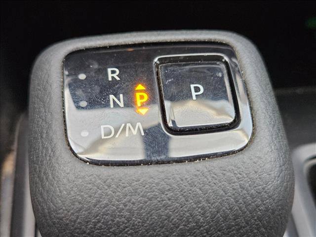 Used 2024 Nissan Pathfinder S FWD image 18