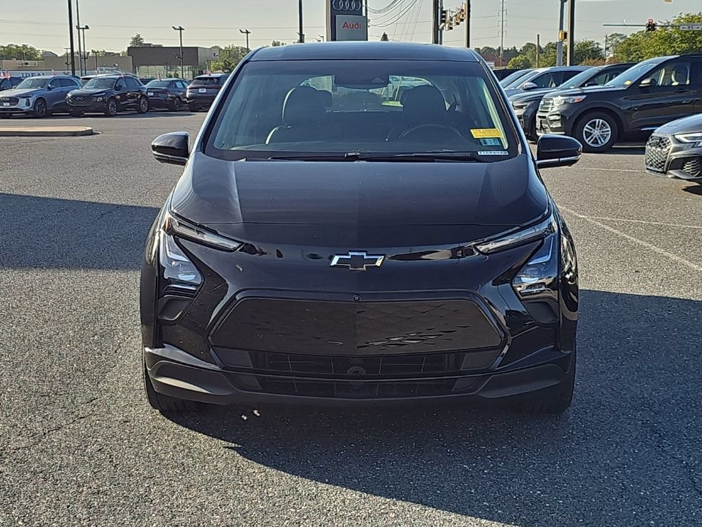 Used 2023 Chevrolet Bolt LT w/ Infotainment Package FWD image 17