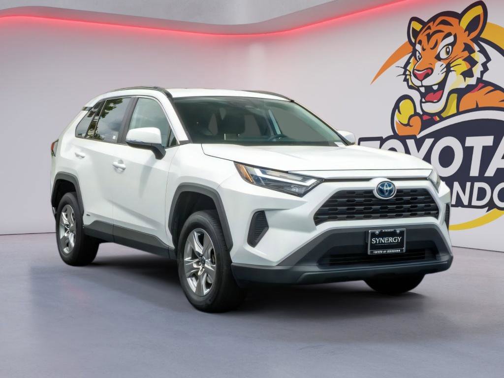 Used 2023 Toyota RAV4 XLE w/ XLE Grade Weather Package AWD/4WD image 3