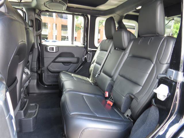 Used 2020 Jeep Wrangler Unlimited Sahara AWD/4WD image 21