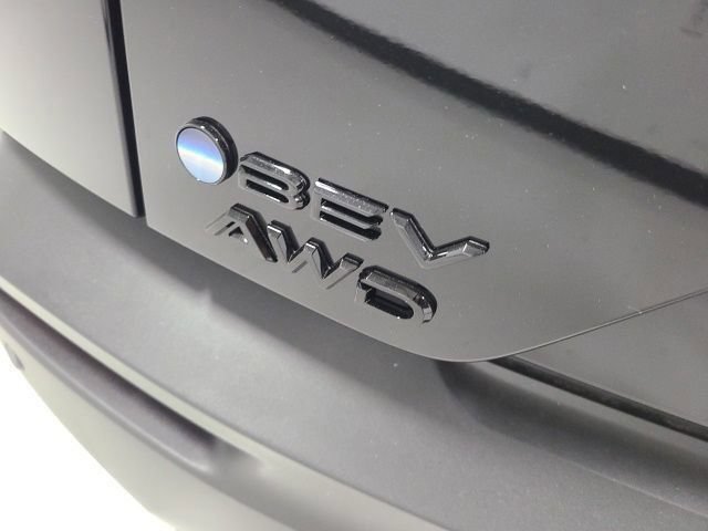 New 2026 Toyota C-HR AWD/4WD image 9