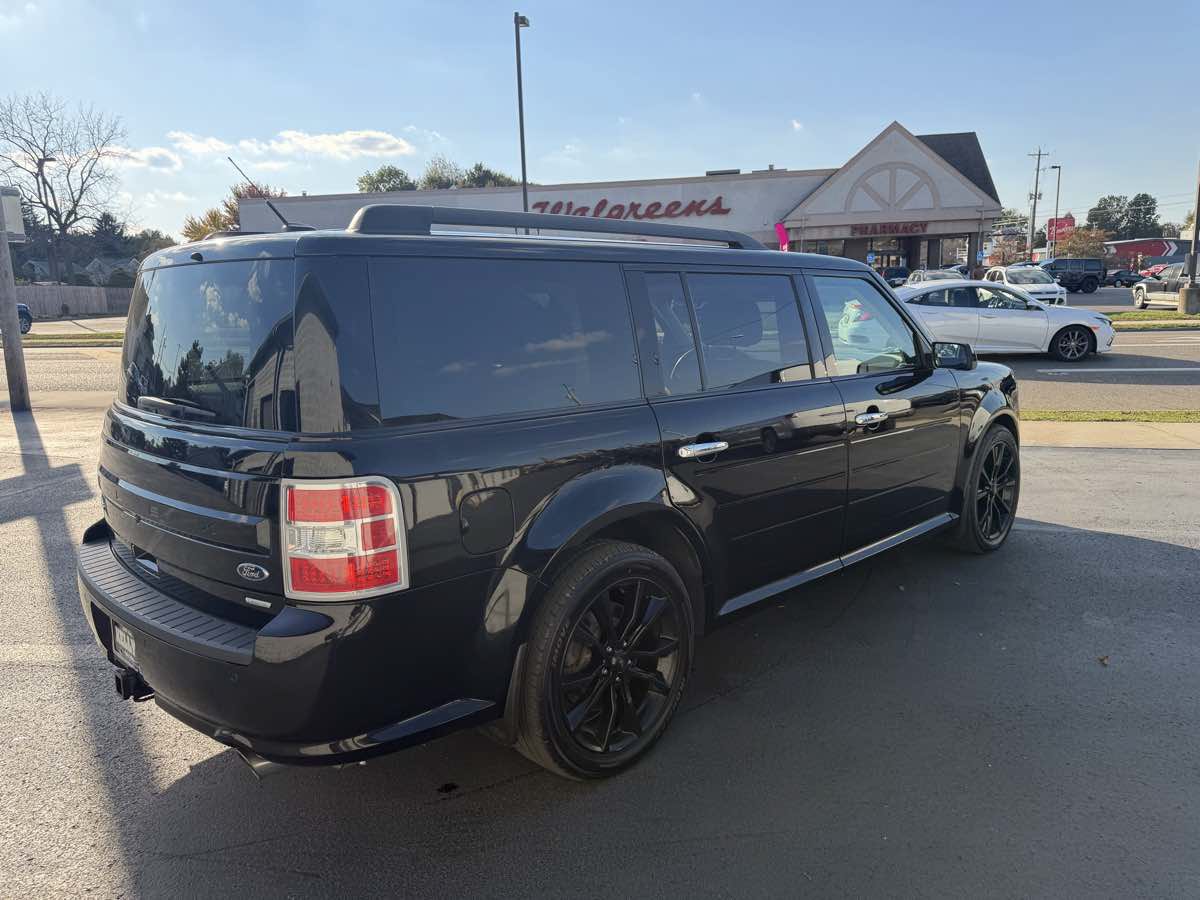 Used 2018 Ford Flex Limited w/ Equipment Group 303A AWD/4WD image 5