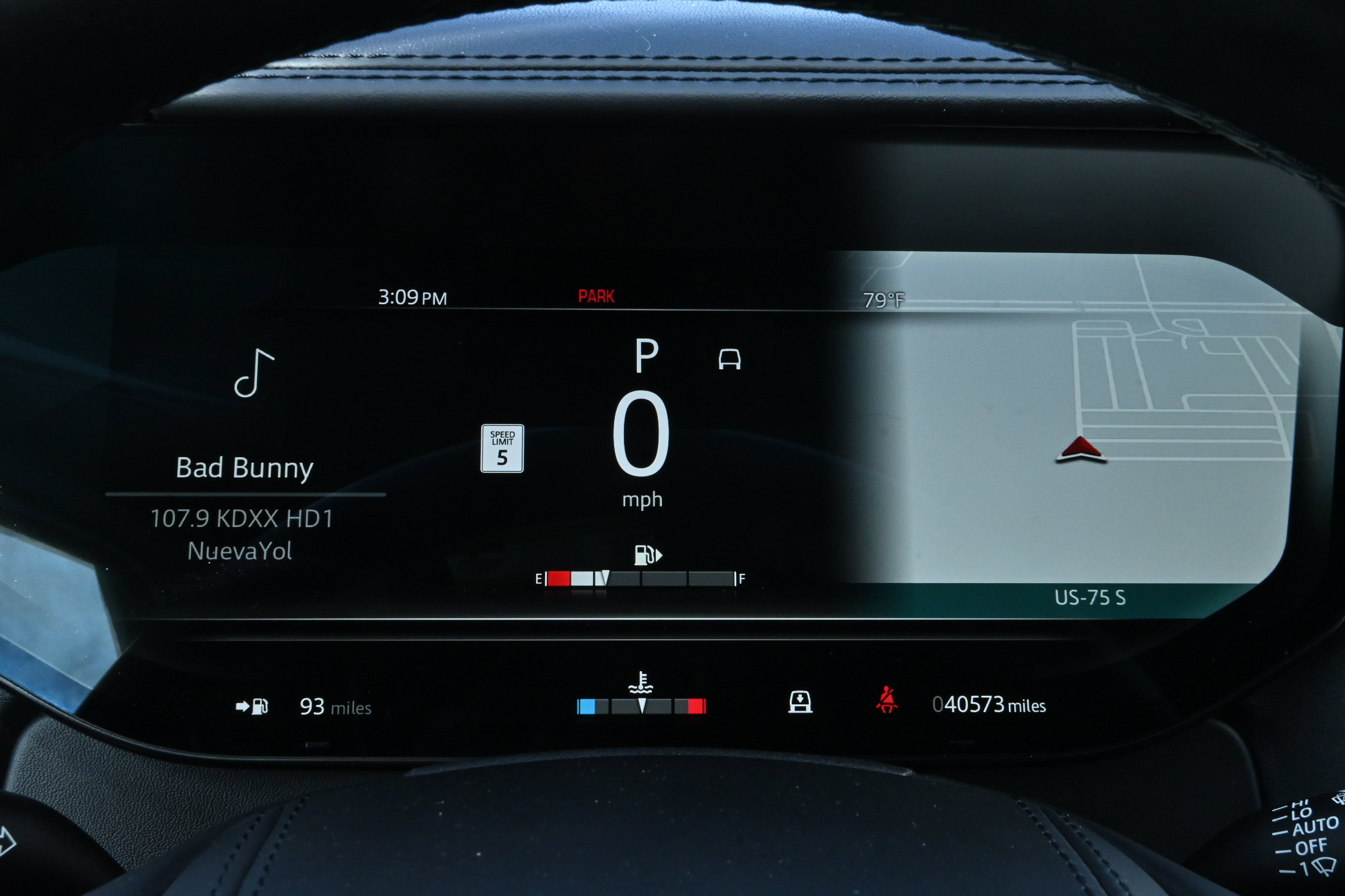 Used 2023 Land Rover Range Rover SE AWD/4WD image 17
