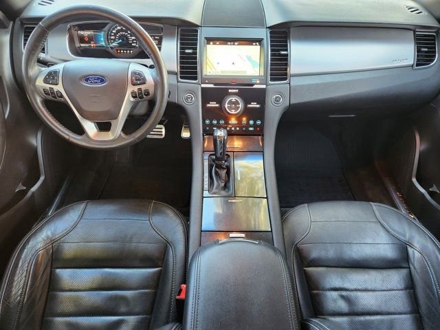 Used 2018 Ford Taurus SHO image 28