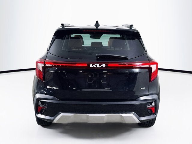 Certified 2024 Kia Seltos SX w/ SX Sunroof Package AWD/4WD image 6
