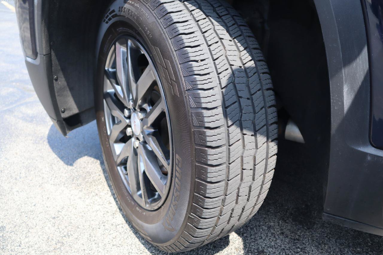 Used 2017 GMC Acadia SLT AWD/4WD image 21