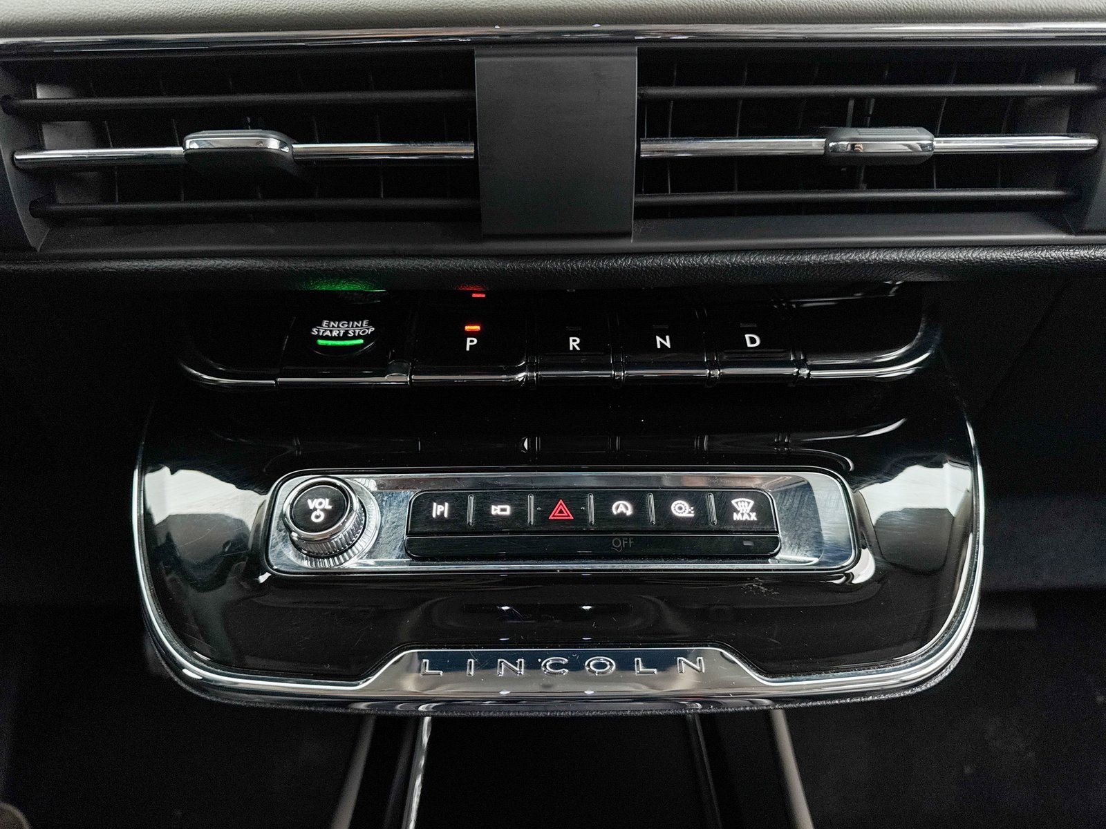 Used 2024 Lincoln Corsair FWD image 29