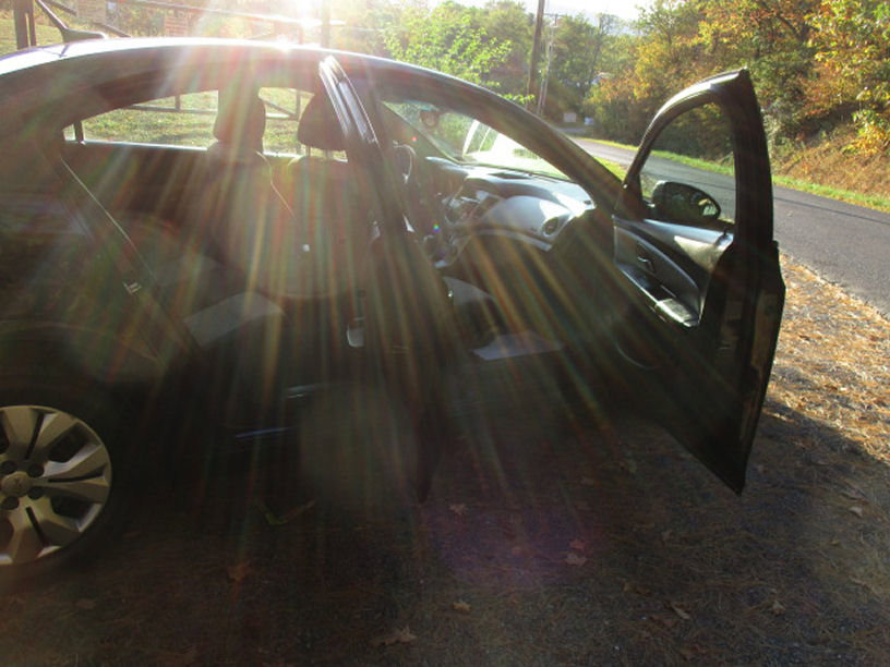 Used 2014 Chevrolet Cruze LS FWD image 12