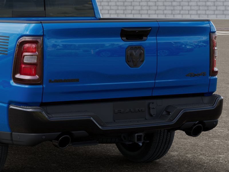 New 2026 RAM 1500 Laramie AWD/4WD image 14