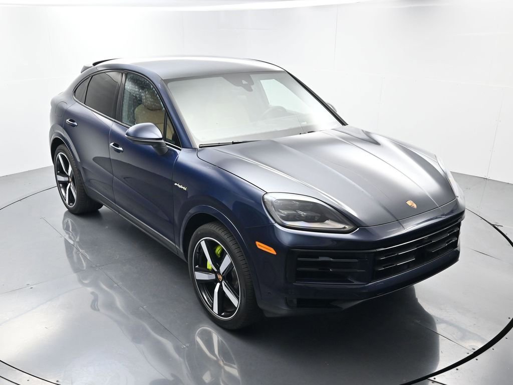 Certified 2025 Porsche Cayenne E-Hybrid Coupe image 42
