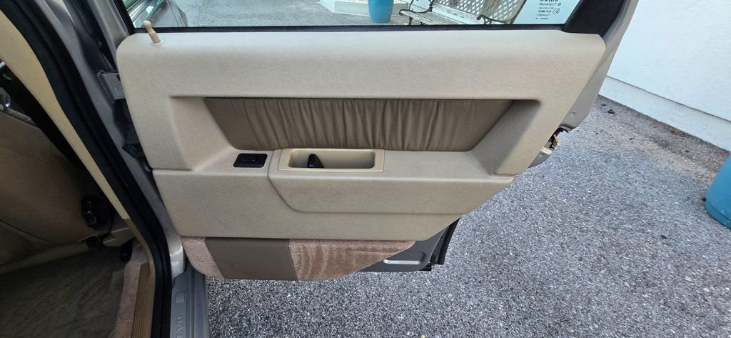 Used 1995 Volvo 850 GLT FWD image 15
