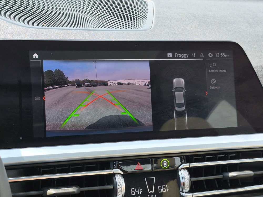 Used 2019 BMW 330i xDrive Sedan w/ Driving Assistance Package image 17