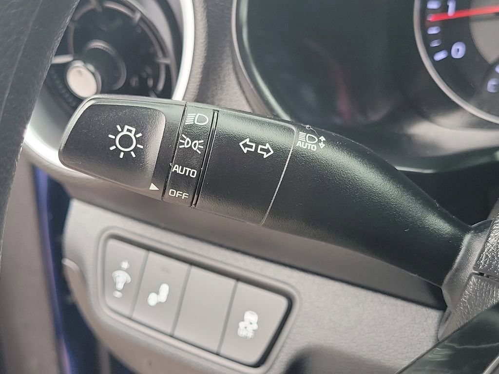 Used 2023 Kia Forte LXS w/ LXS Technology Package FWD image 14