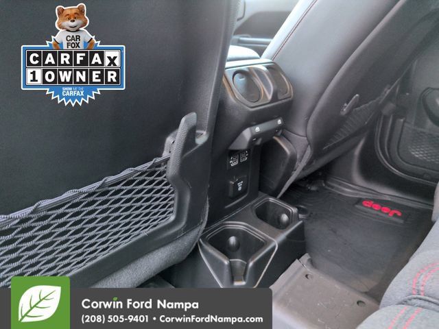 Used 2024 Jeep Wrangler Unlimited Rubicon AWD/4WD image 27