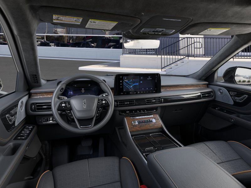 New 2025 Lincoln Aviator Black Label image 9