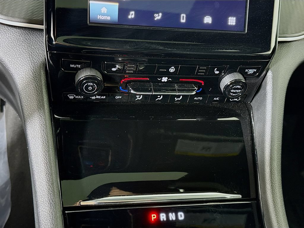 Used 2023 Jeep Grand Cherokee L Laredo AWD/4WD image 8