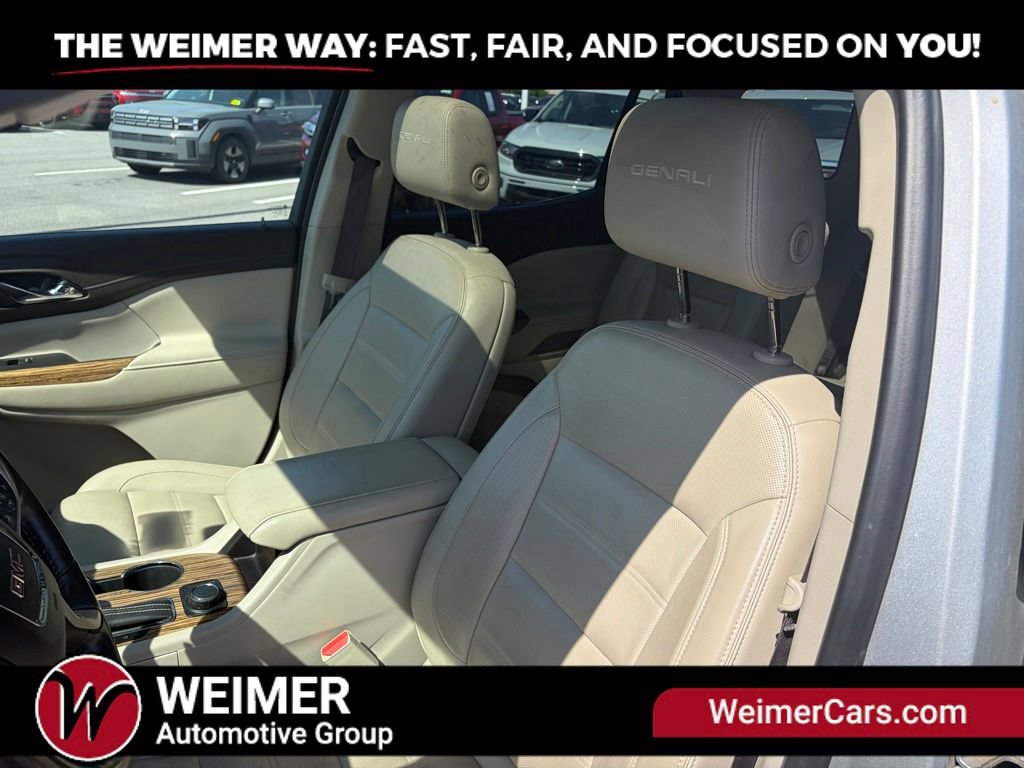 Used 2019 GMC Acadia Denali w/ Technology Package AWD/4WD image 26