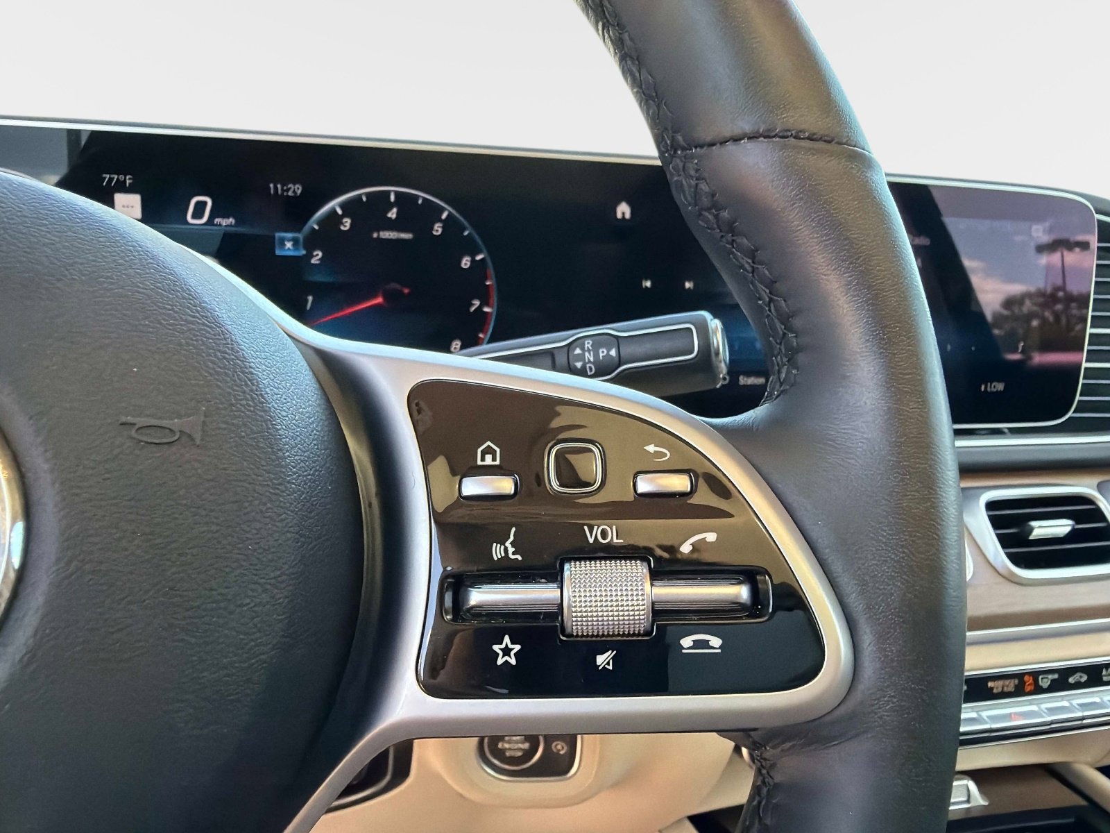 Certified 2021 Mercedes-Benz GLS 580 4MATIC image 27