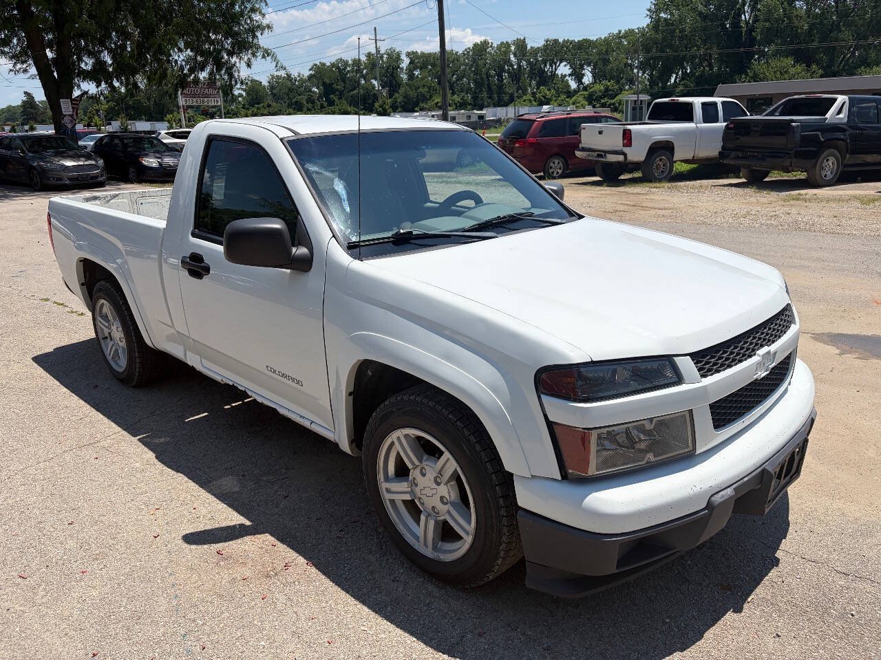 Used 2004 Chevrolet Colorado 2WD Regular Cab image 1