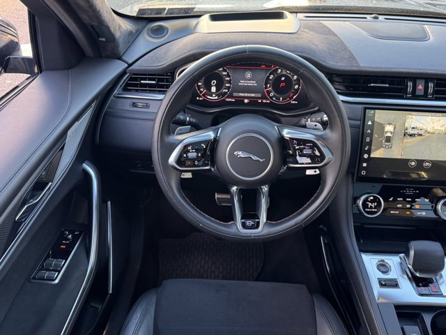 Used 2022 Jaguar F-PACE SVR image 13