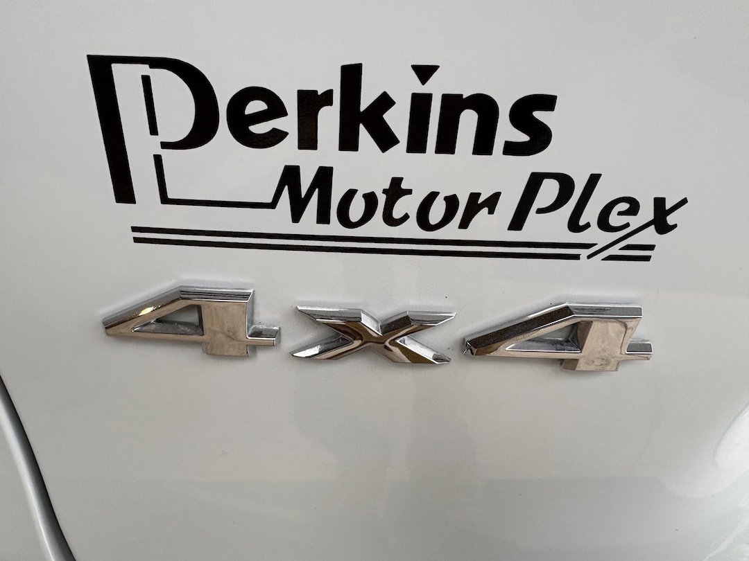 Used 2019 Jeep Cherokee Limited image 11