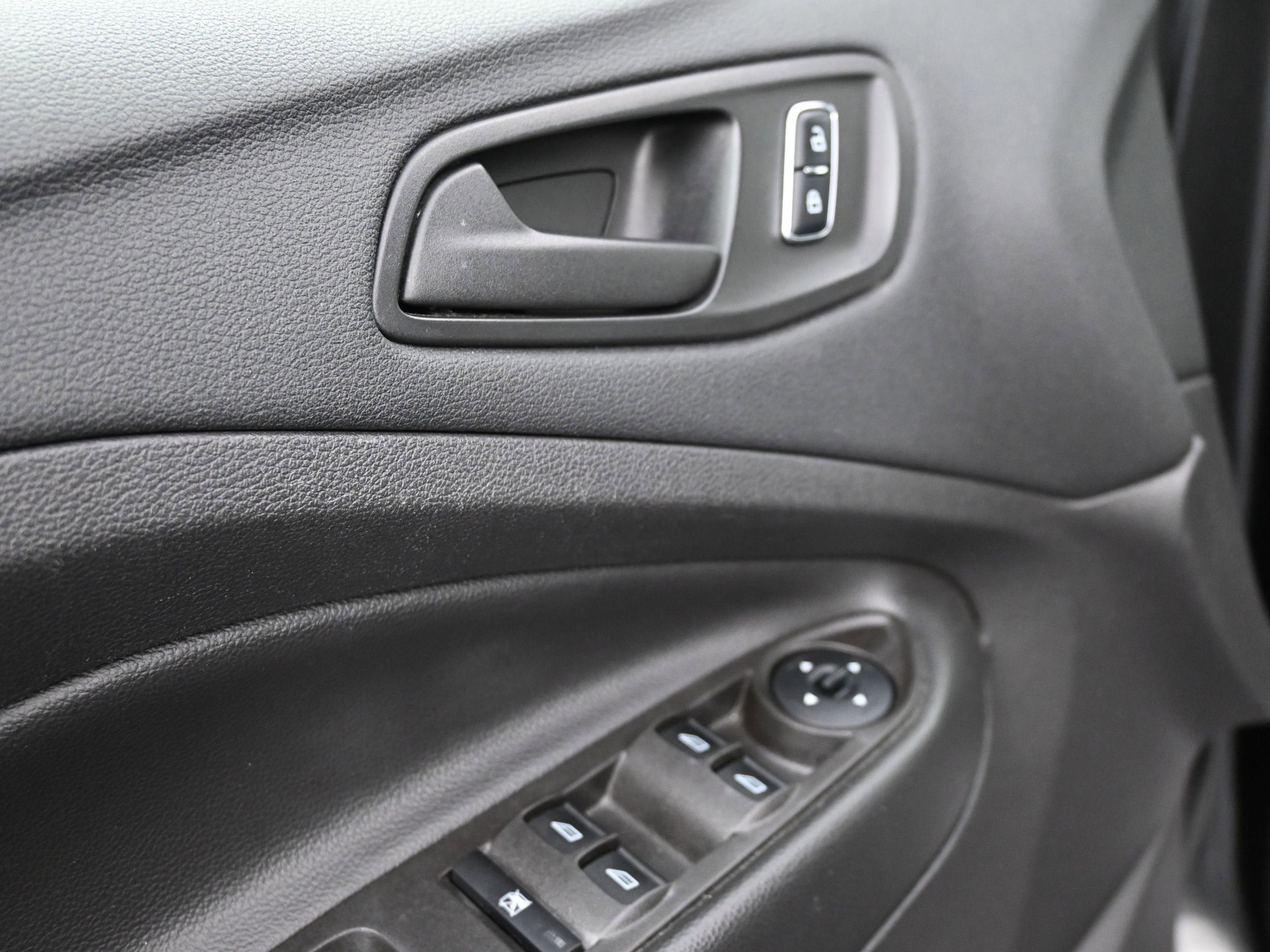 Used 2016 Ford Escape S image 25
