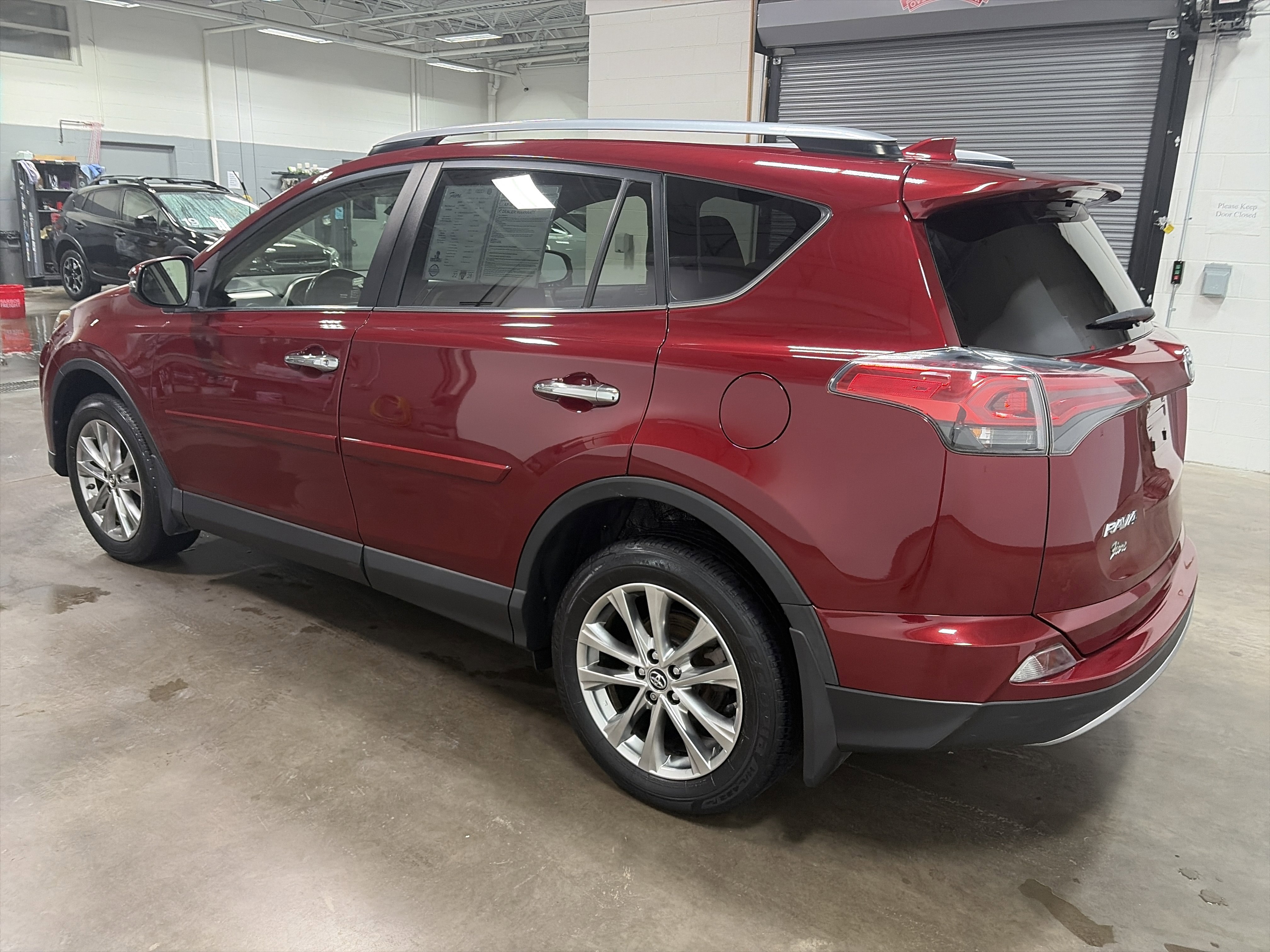 Used 2018 Toyota RAV4 Limited w/ Protection Package AWD/4WD image 5
