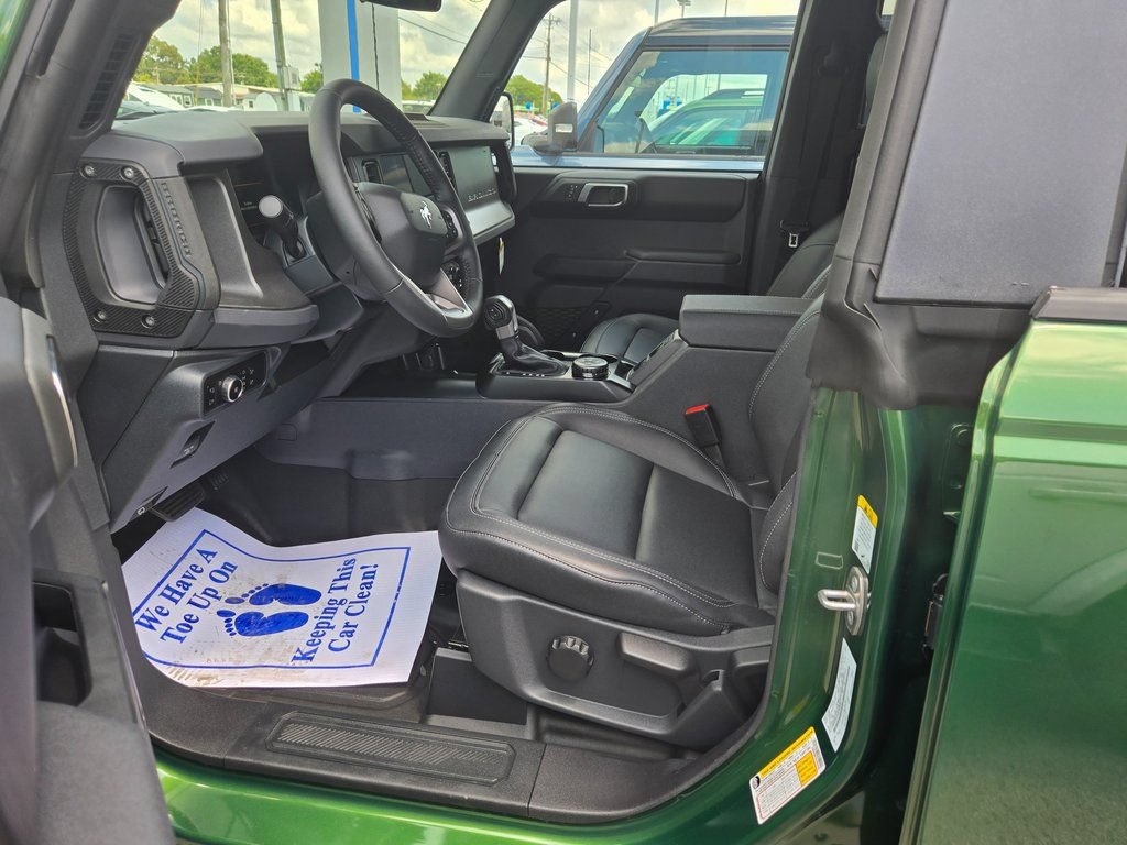 New 2025 Ford Bronco Badlands AWD/4WD image 7