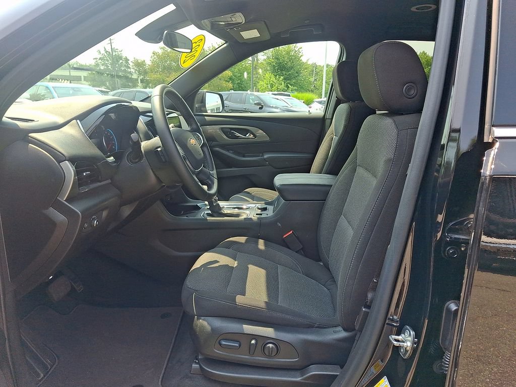 Certified 2023 Chevrolet Traverse LT AWD/4WD image 13