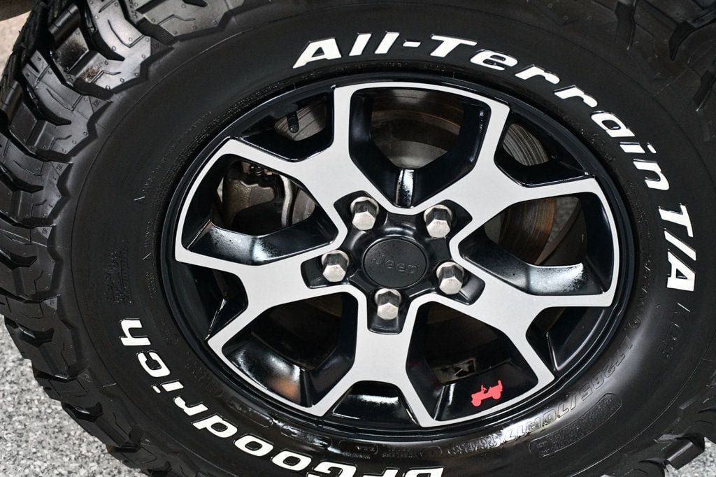 Used 2018 Jeep Wrangler Unlimited Rubicon AWD/4WD image 21