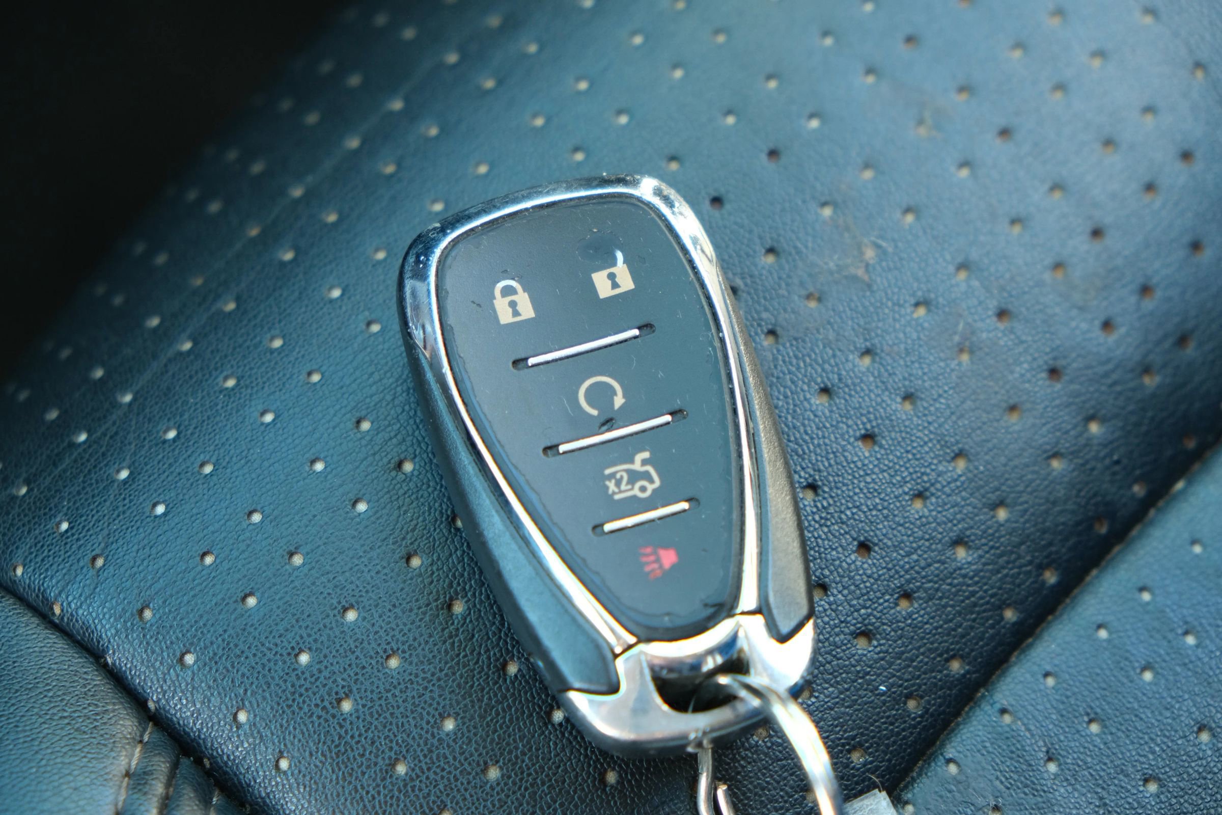 Used 2018 Chevrolet Sonic Premier w/ Driver Confidence Package image 38