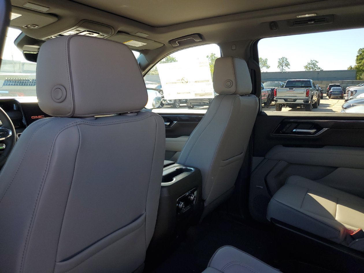 New 2027 GMC Yukon XL Elevation w/ Elevation Preferred Package RWD image 10