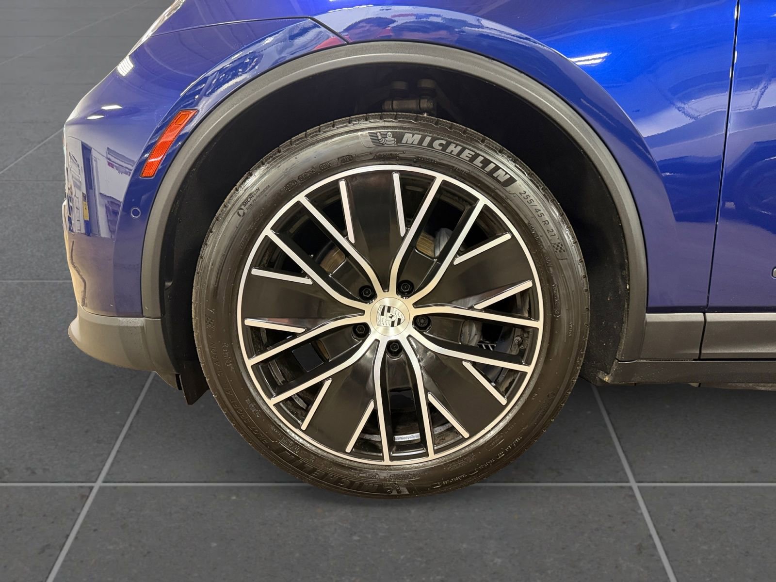 Used 2024 Porsche Macan 4 Electric image 14