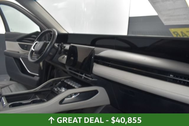 Used 2024 Lincoln Nautilus Reserve AWD/4WD image 32