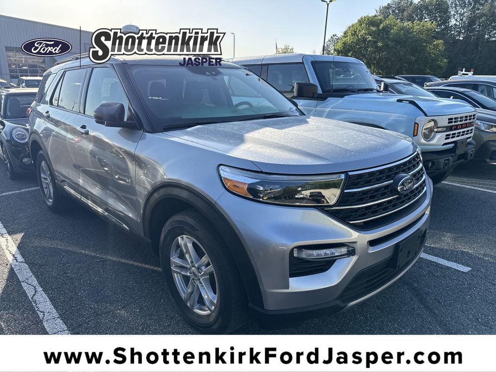 Used 2023 Ford Explorer XLT w/ Equipment Group 202A AWD/4WD image 1